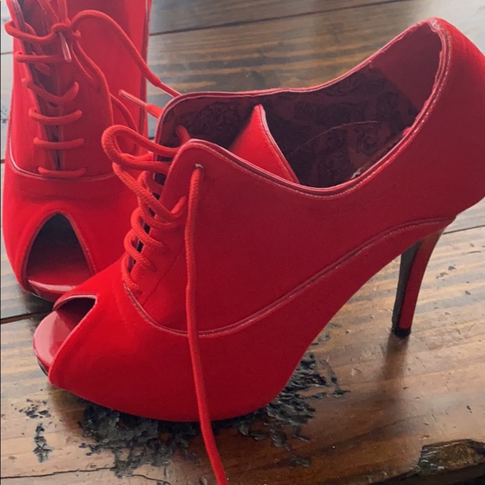 Red bootie